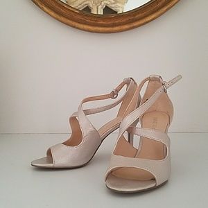 Nine west leather 2 inch strappy sandals